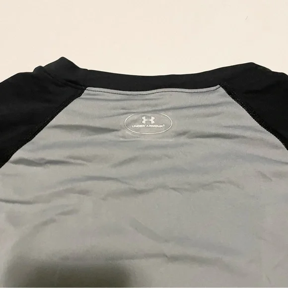 Under Armour Women's Black Long Sleeve Heatgear Top Size Small - Picture 12 of 16